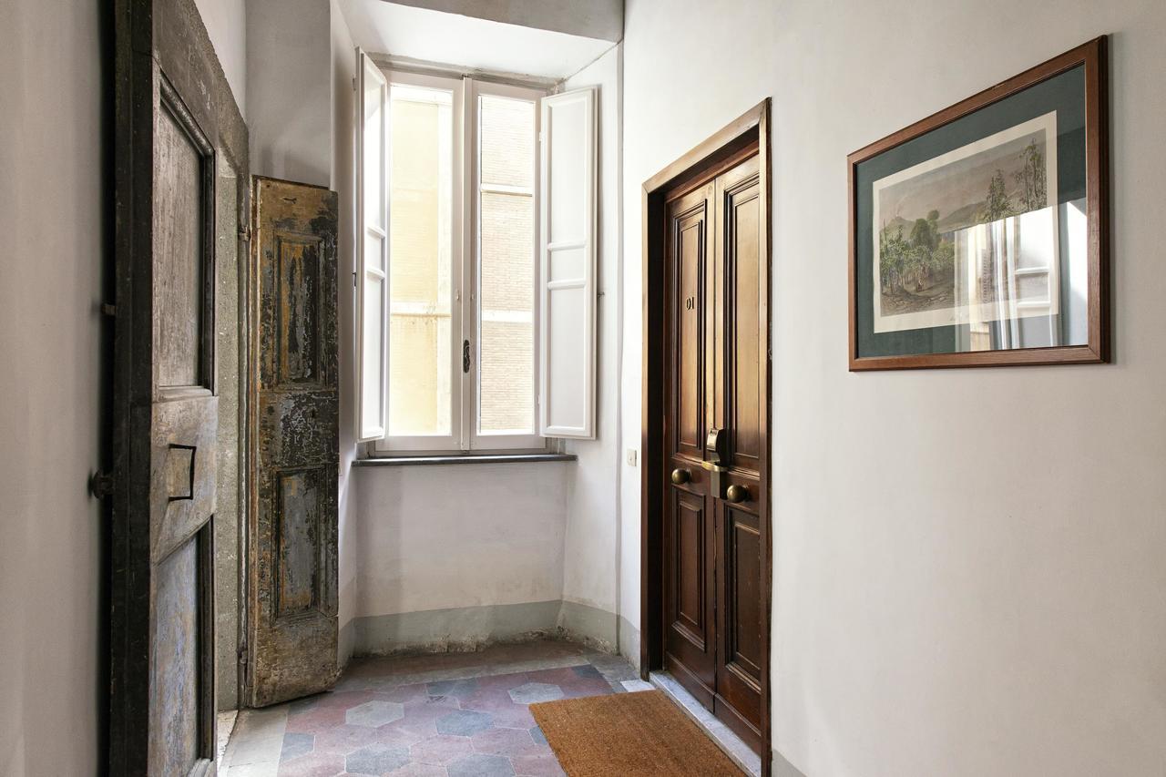 Canova Rooms In Spanish Steps Rome Exterior photo