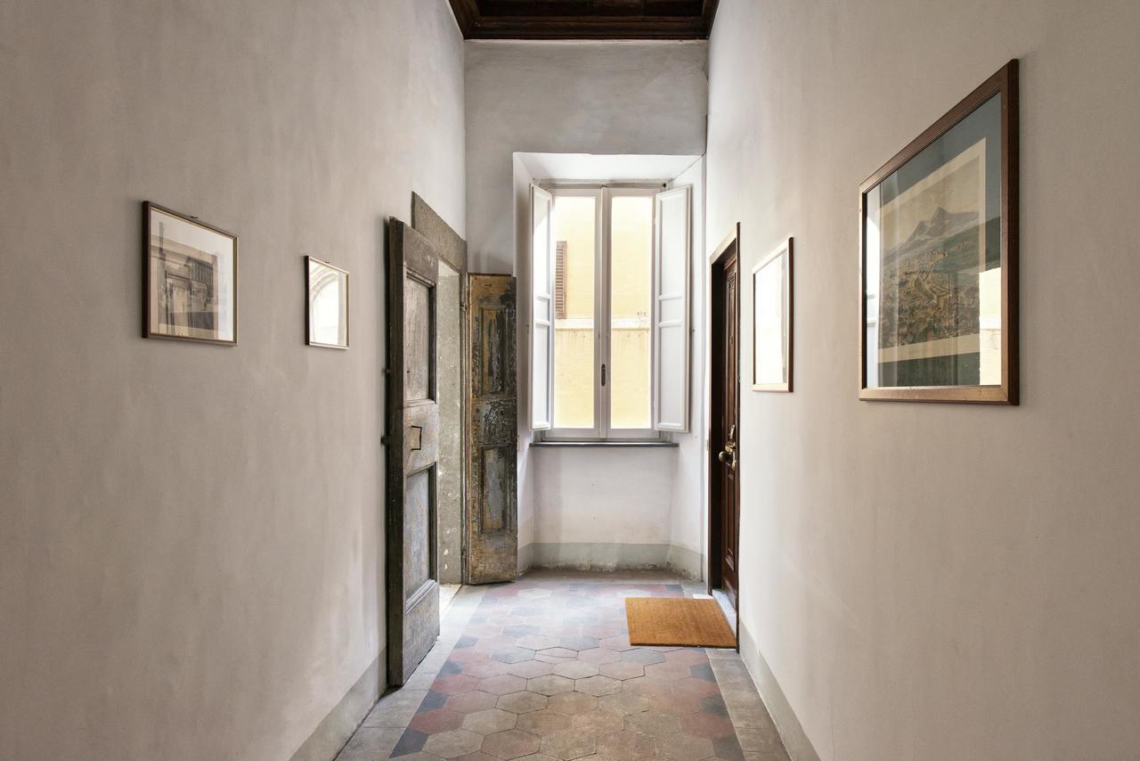 Canova Rooms In Spanish Steps Rome Exterior photo
